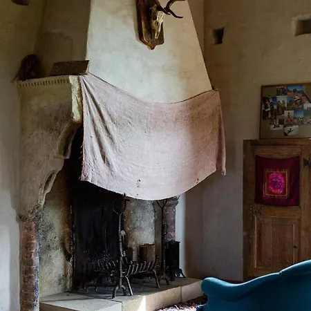 فندق مبيت وإفطار Ancient Tower Corpolo