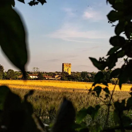 فندق مبيت وإفطار Ancient Tower